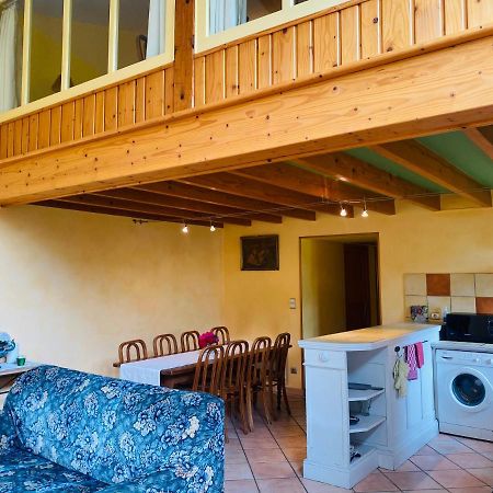 Gite Elevage De La Terrasserie Escoutoux Exteriör bild
